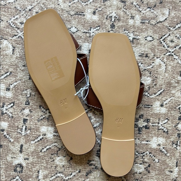 NEW Brown Slide Sandals - Picture 7 of 7